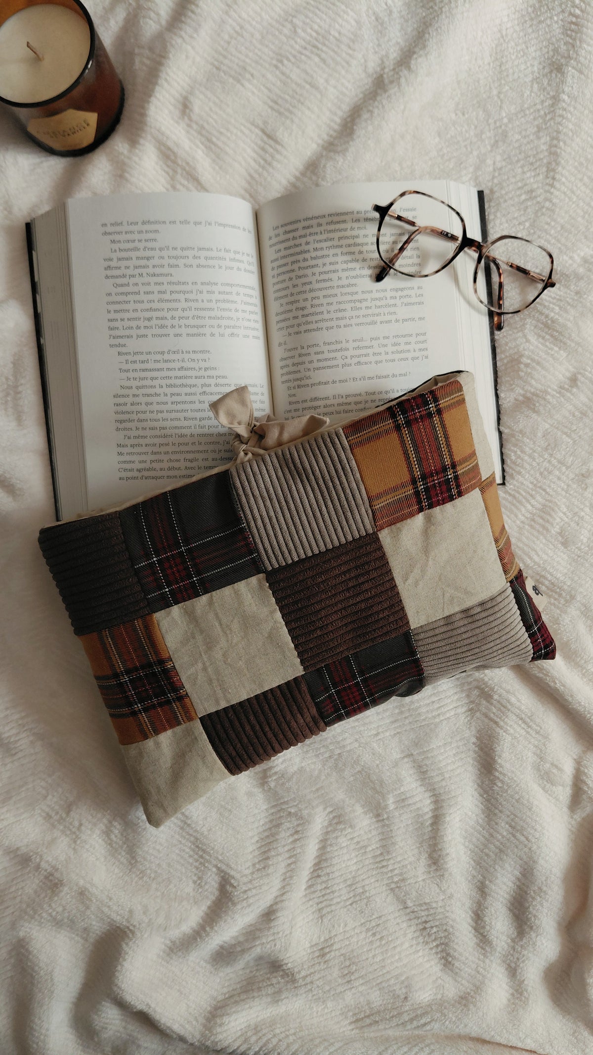 Pochettes a livres patchwork de la collection automne. Disponible en deux modèles différents 