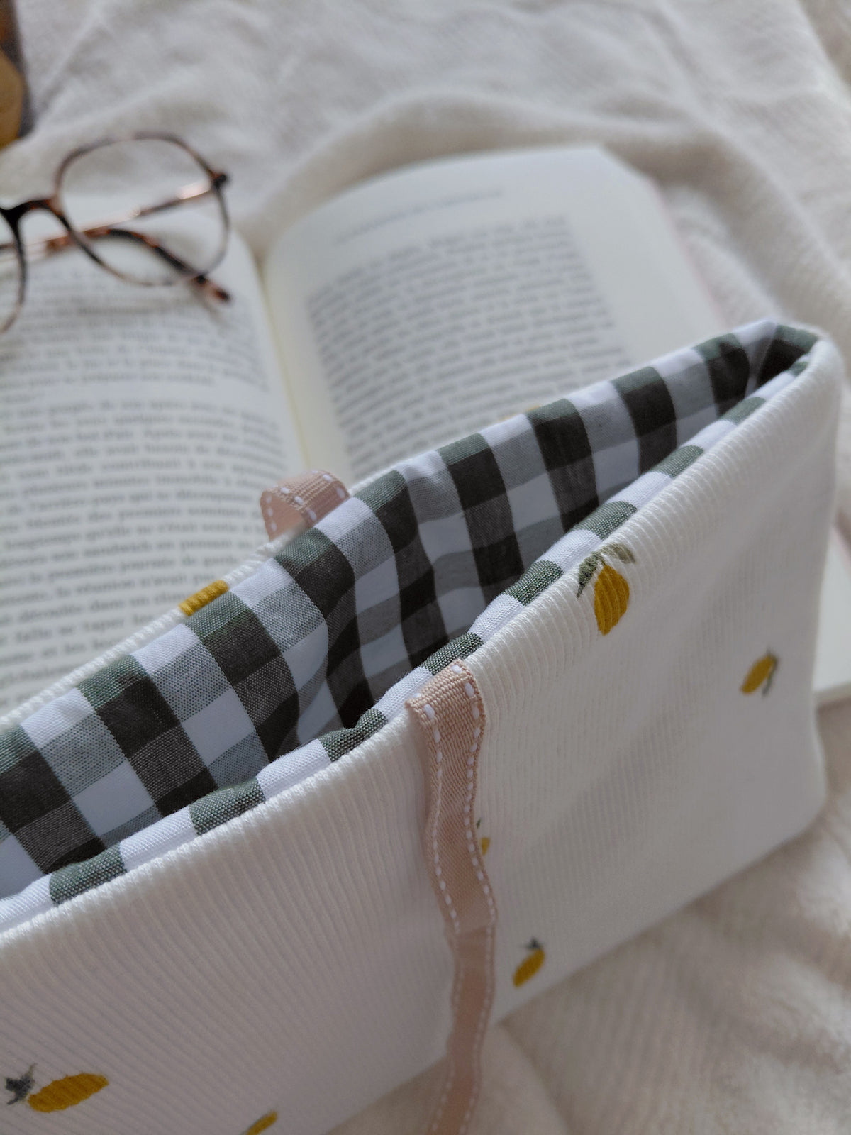 SPRING • Pochette à livre poche