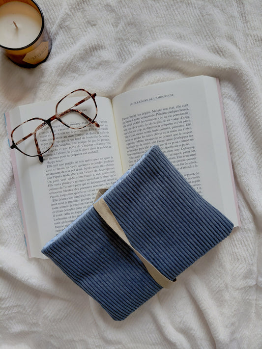 SPRING • Pochette à livre poche